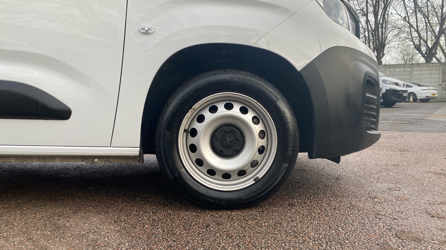 Used Peugeot Partner 2023 for sale - 76914349: Photo 17