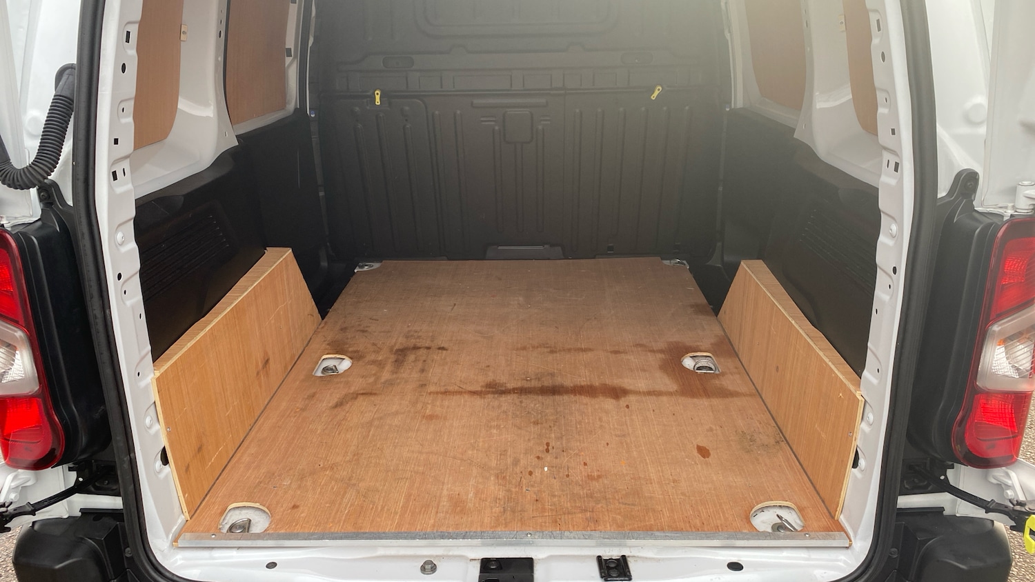 Used Peugeot Partner 2023 for sale - 76914349: Photo 19