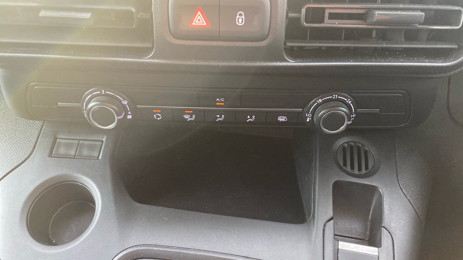 Used Peugeot Partner 2023 for sale - 76914349: Photo 21