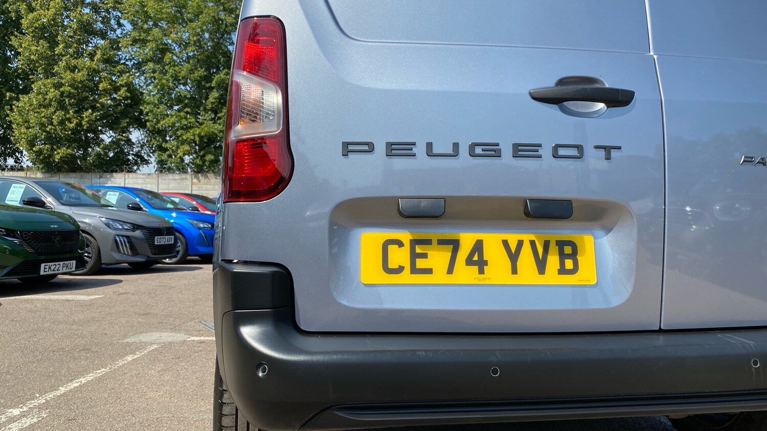 Vehicle 28