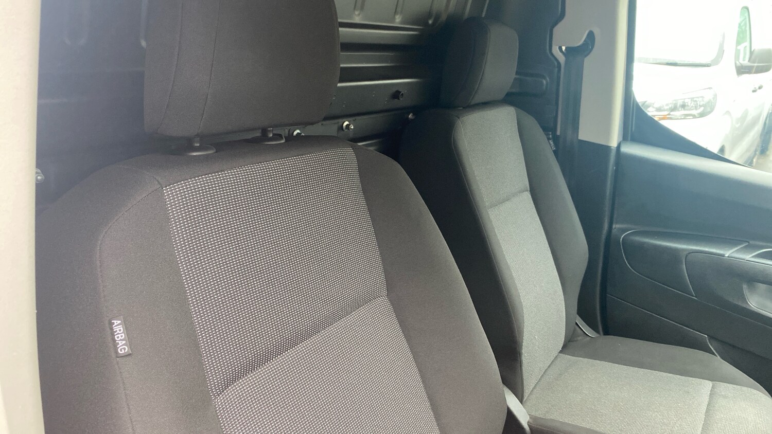 Used Peugeot Partner 2024 for sale - 77441919: Photo 25