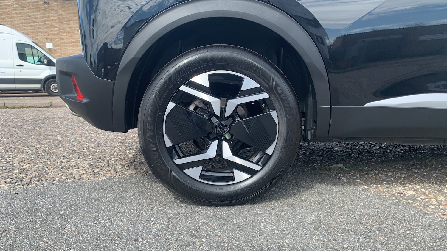 Used Peugeot 2008 2023 for sale - 76574345: Photo 16