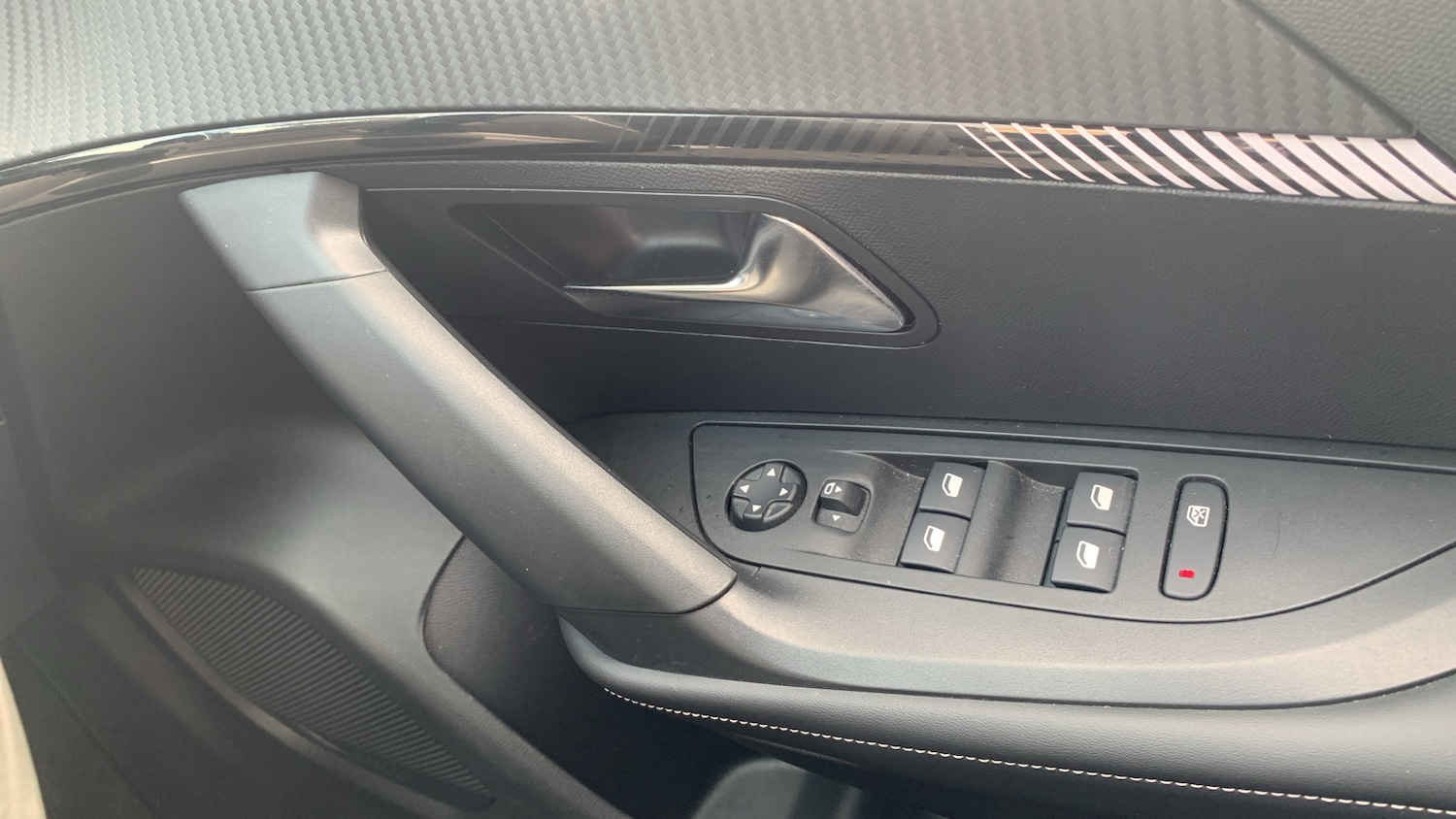 Used Peugeot 2008 2023 for sale - 76574345: Photo 22