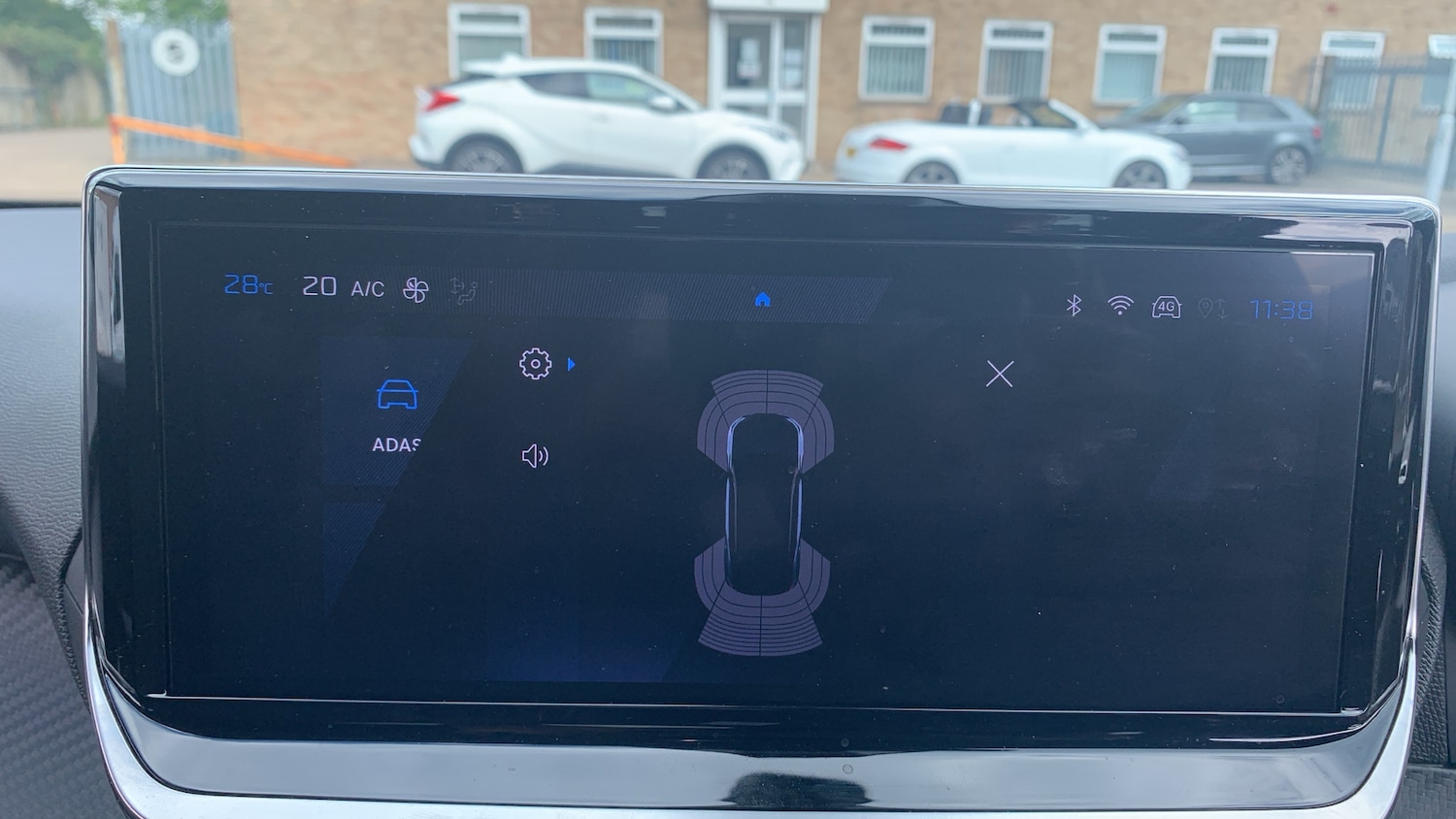 Used Peugeot 2008 2023 for sale - 76574345: Photo 29