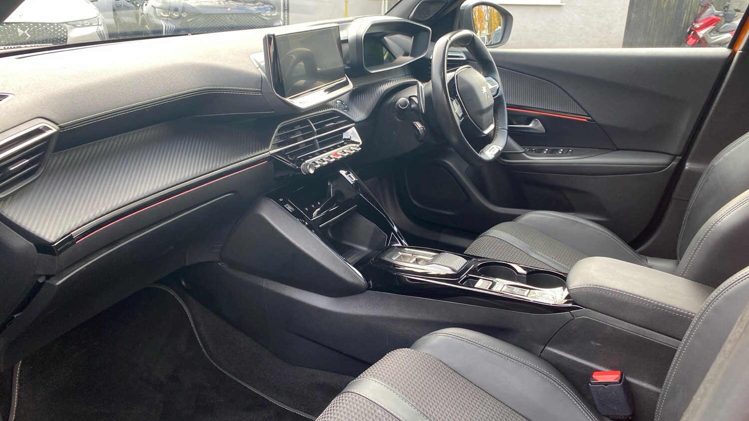 Used Peugeot 2008 2023 for sale - 76772547: Photo 13