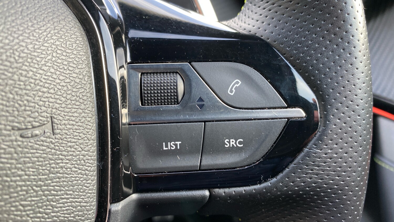 Used Peugeot 2008 2023 for sale - 76772547: Photo 25