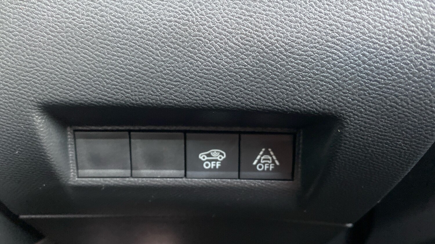 Used Peugeot 2008 2023 for sale - 76772547: Photo 38