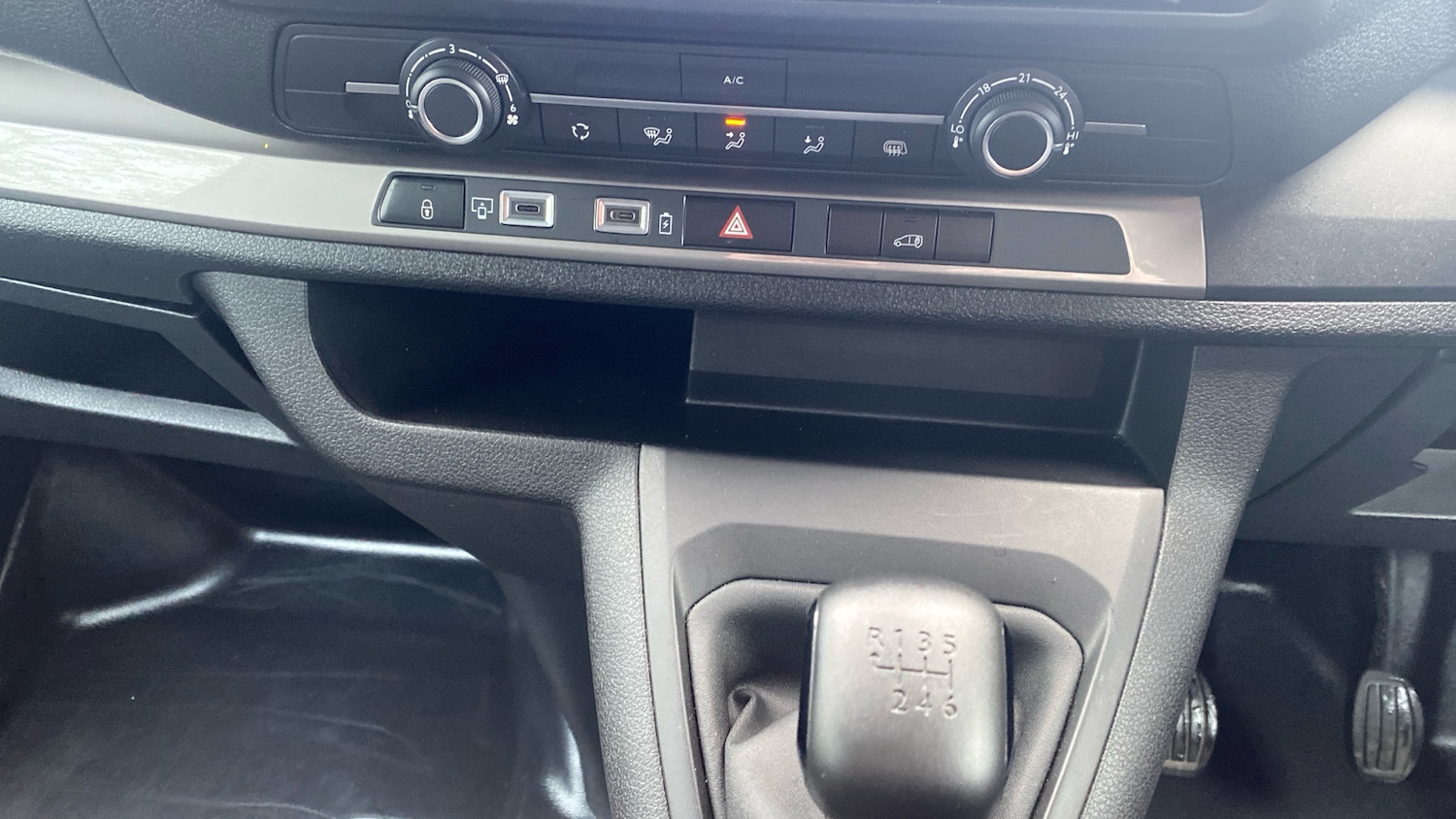 Used Peugeot Expert 2024 for sale - 76586402: Photo 21