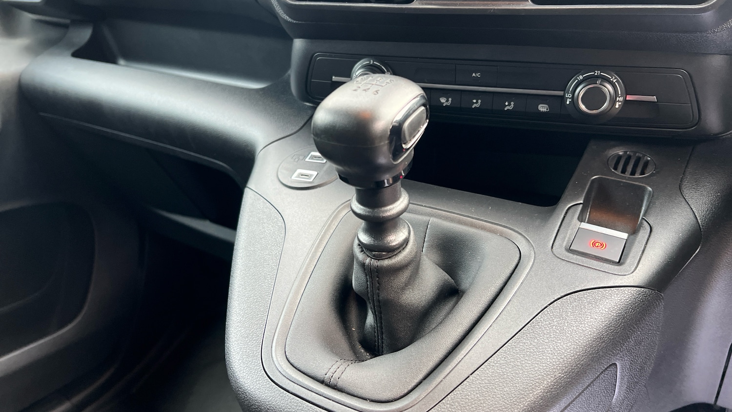 Used Peugeot Partner 2025 for sale - 76608952: Photo 20