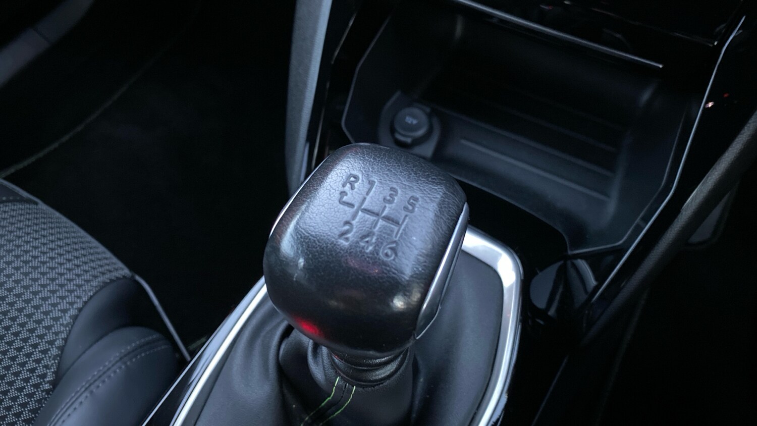 Used Peugeot 2008 2021 for sale - 76716096: Photo 21