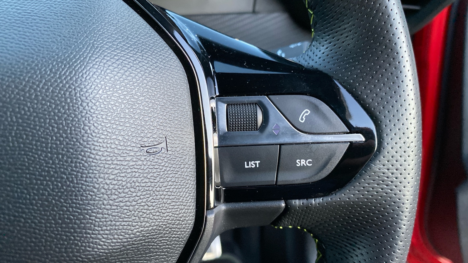 Used Peugeot 2008 2021 for sale - 76716096: Photo 25