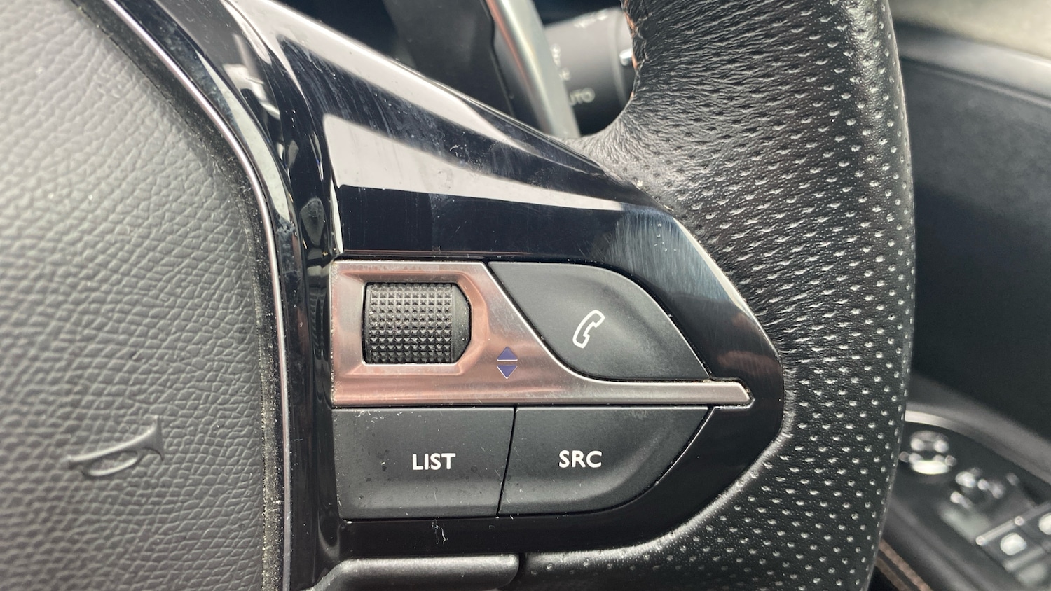 Used Peugeot 5008 2022 for sale - 77372300: Photo 24