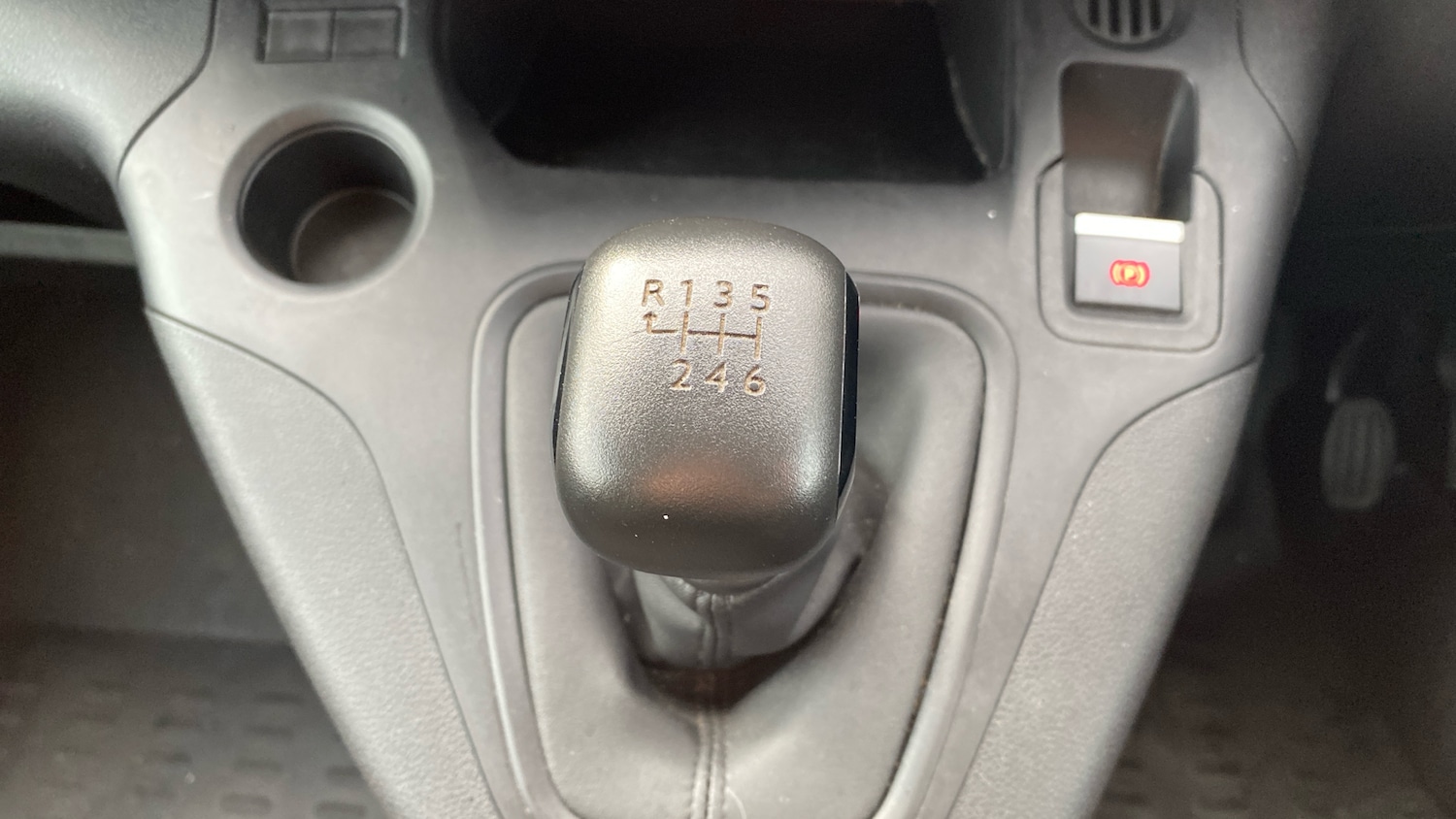 Used Peugeot Partner 2023 for sale - 76914352: Photo 21