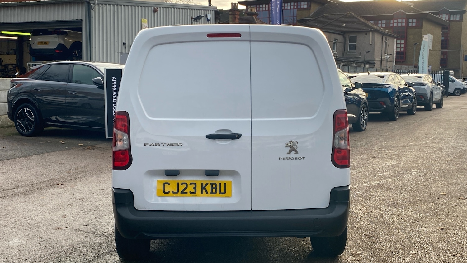 Used Peugeot Partner 2023 for sale - 76914352: Photo 9