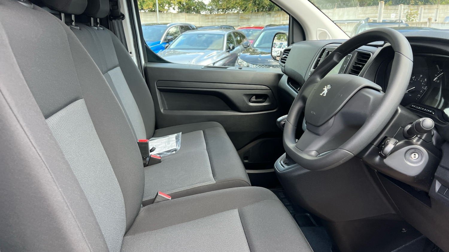 Used Peugeot Expert 2023 for sale - 76110297: Photo 12
