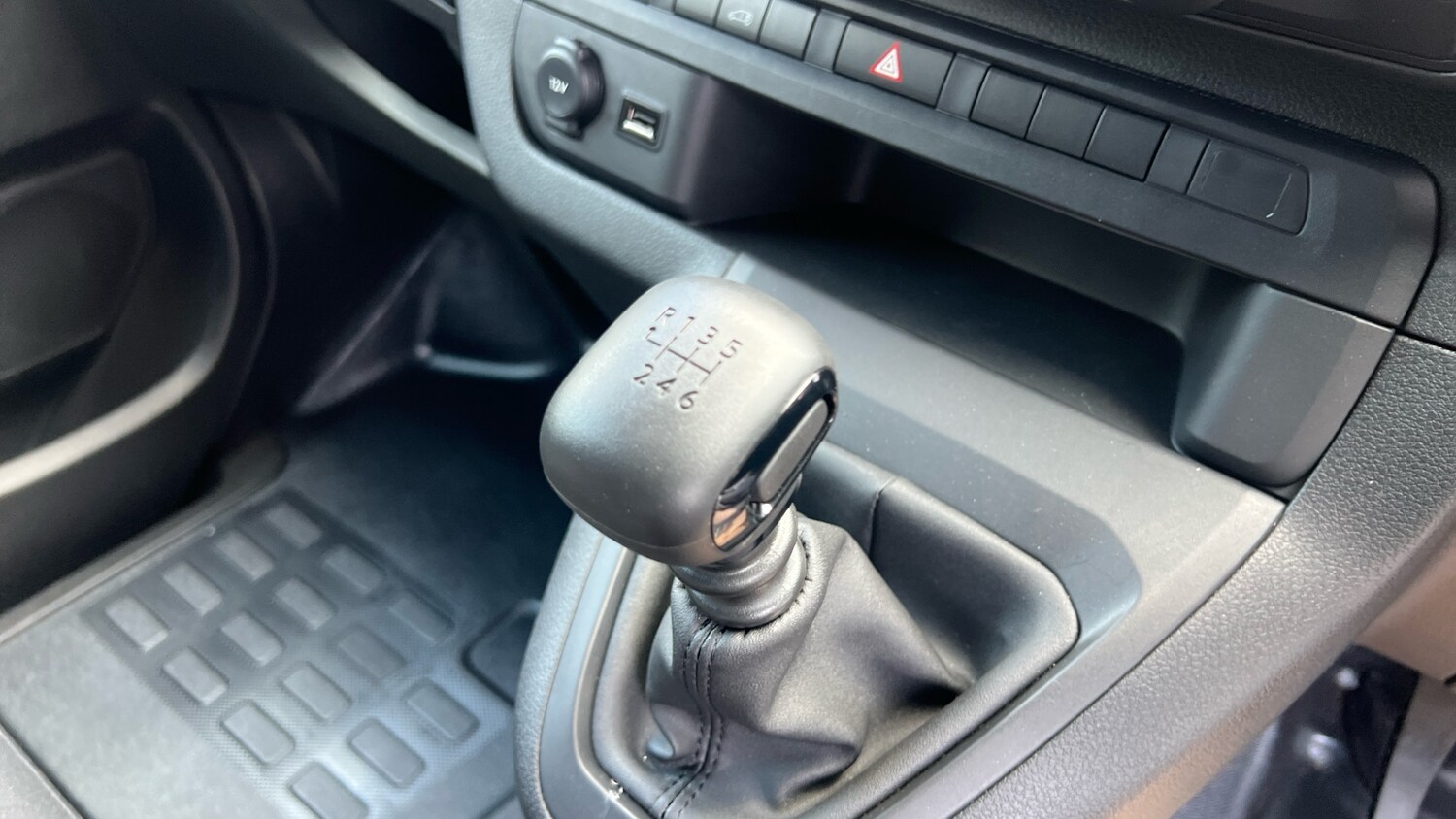 Used Peugeot Expert 2023 for sale - 76110297: Photo 20