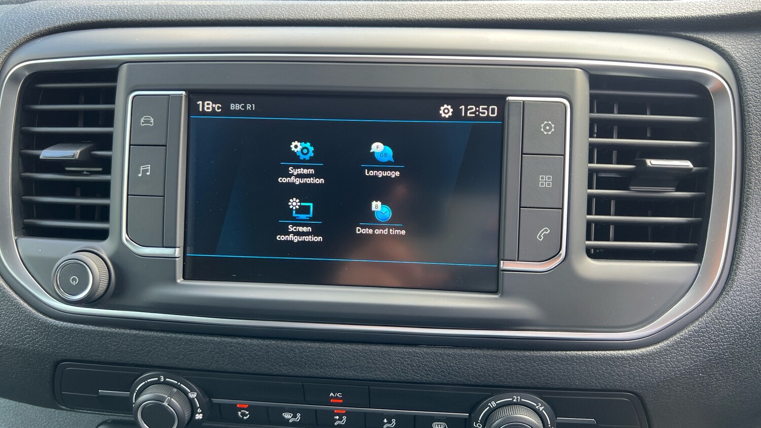 Used Peugeot Expert 2023 for sale - 76110297: Photo 31