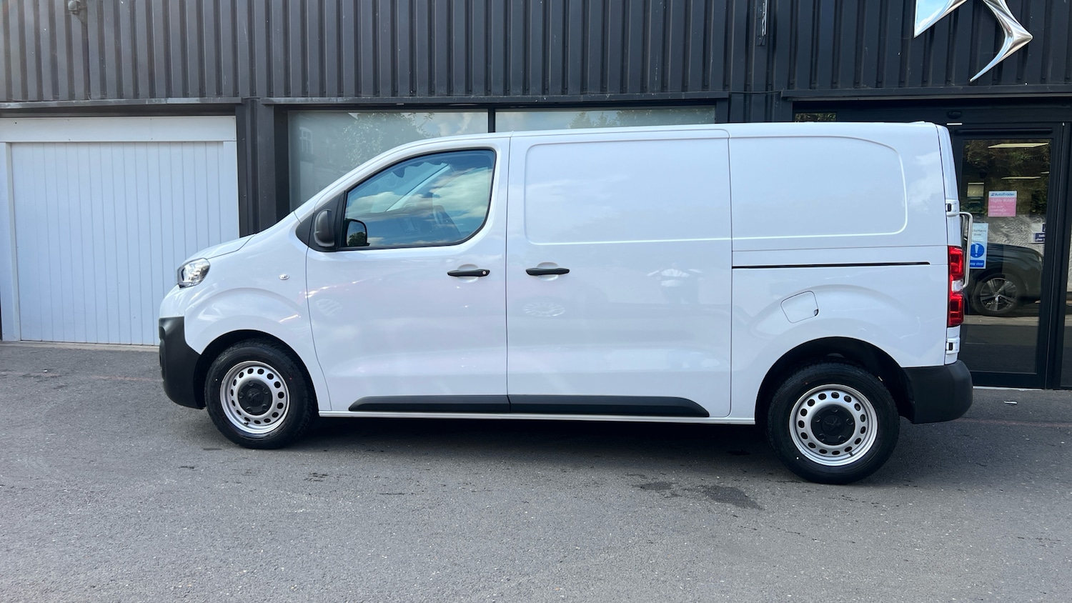 Used Peugeot Expert 2023 for sale - 76110297: Photo 6