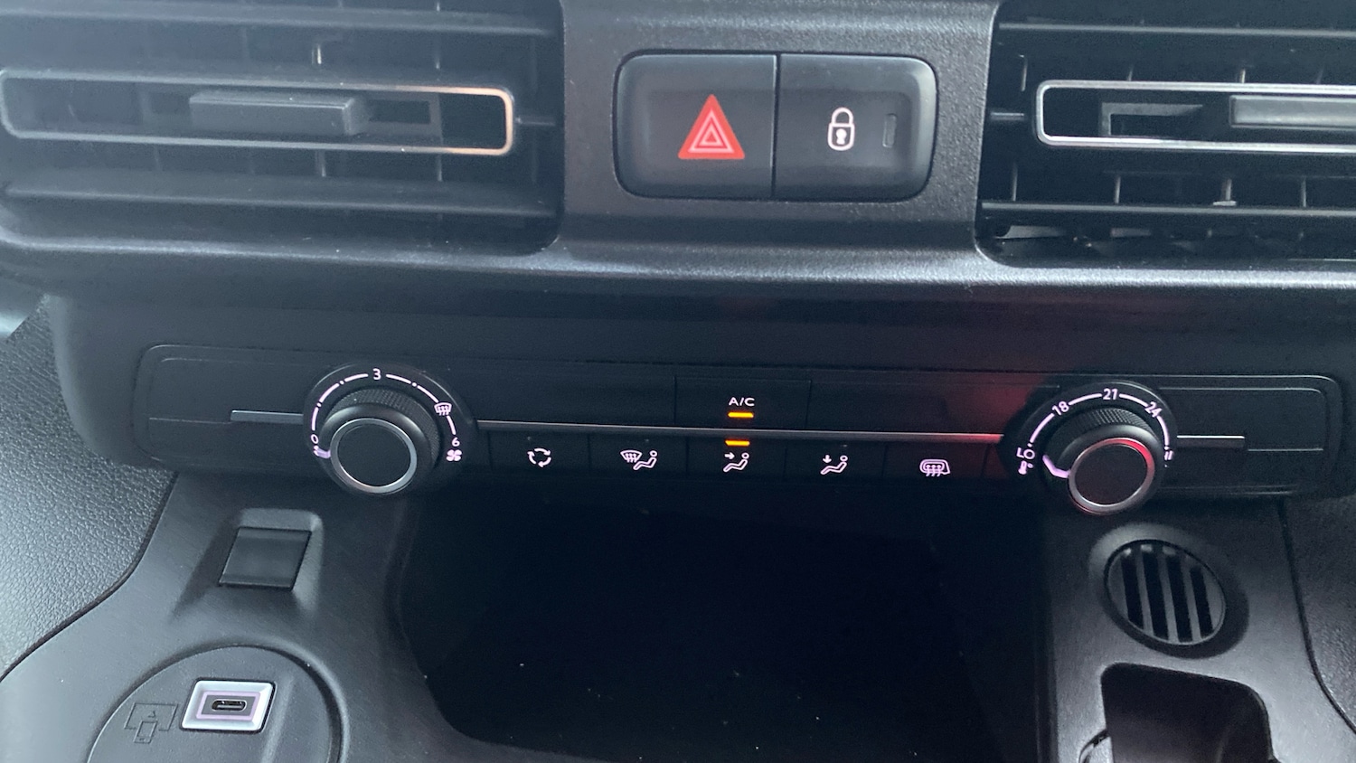 Used Peugeot Partner 2024 for sale - 76241080: Photo 20