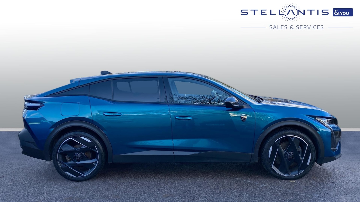 Used Peugeot 408 2023 for sale - 76887923: Photo 2