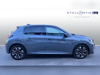 Used Peugeot 208 2024 for sale - 77102467: Photo