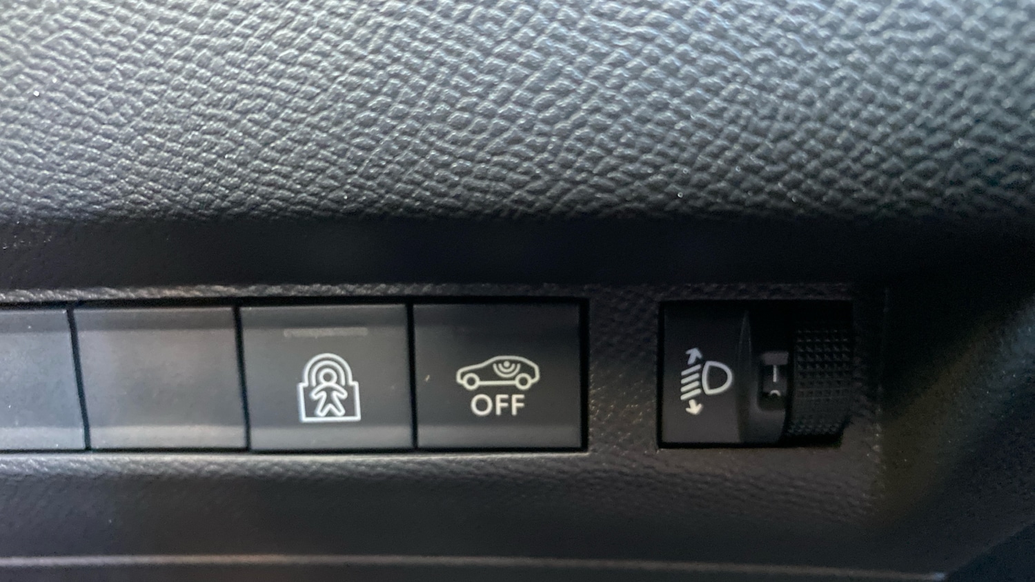 Used Peugeot 208 2024 for sale - 77102467: Photo 30