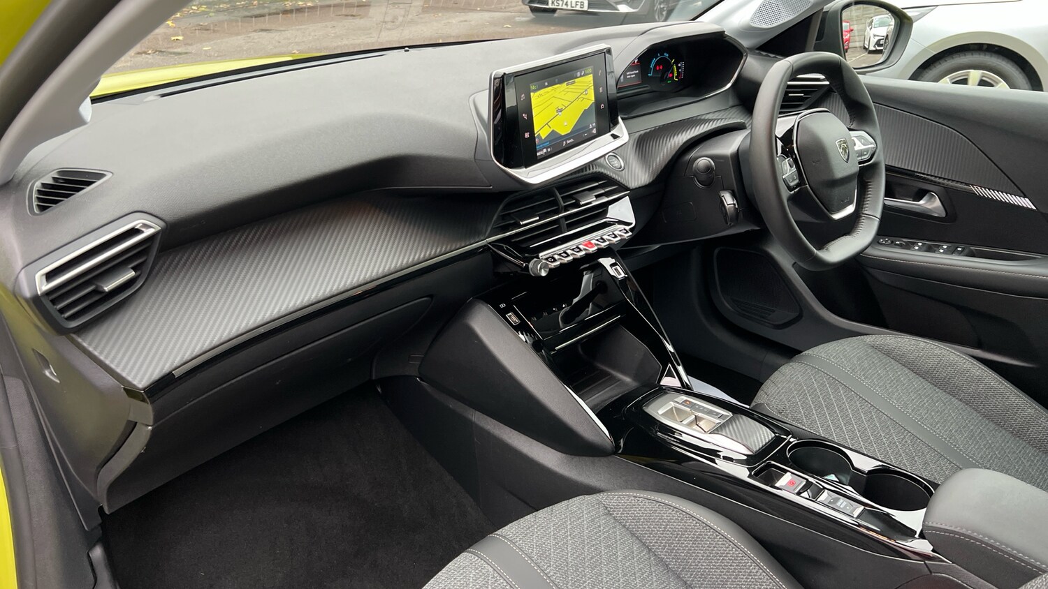 Used Peugeot 208 2024 for sale - 76486430: Photo 12