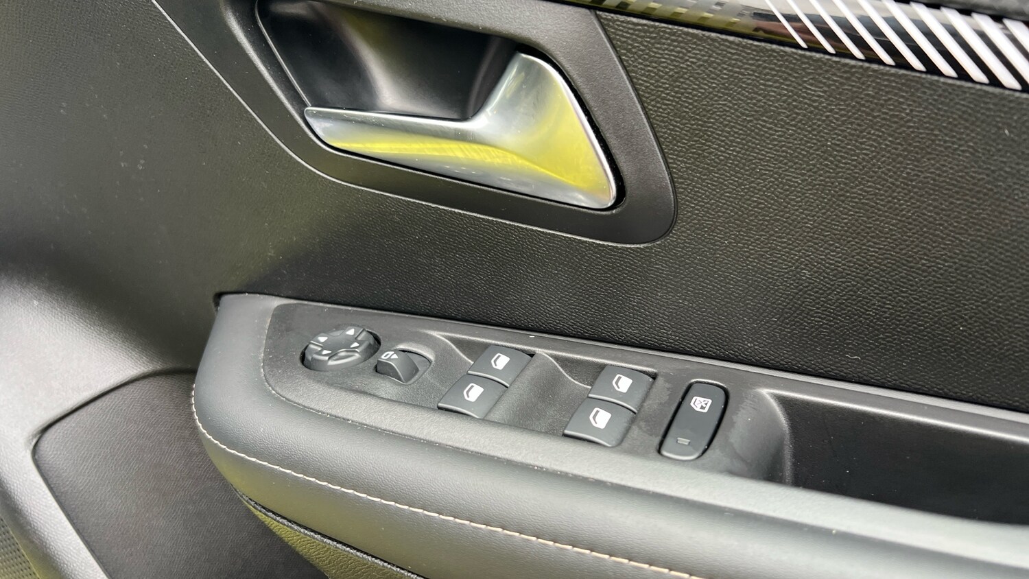 Used Peugeot 208 2024 for sale - 76486430: Photo 22