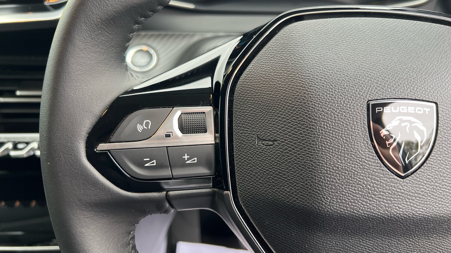 Used Peugeot 208 2024 for sale - 76486430: Photo 23