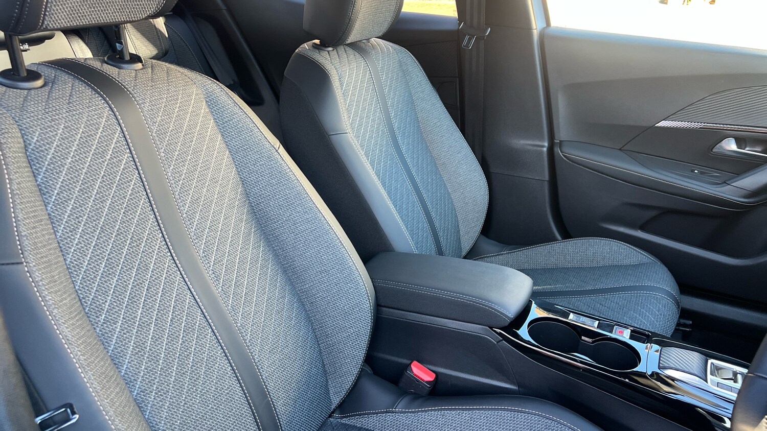 Used Peugeot 2008 2025 for sale - 77659683: Photo 41