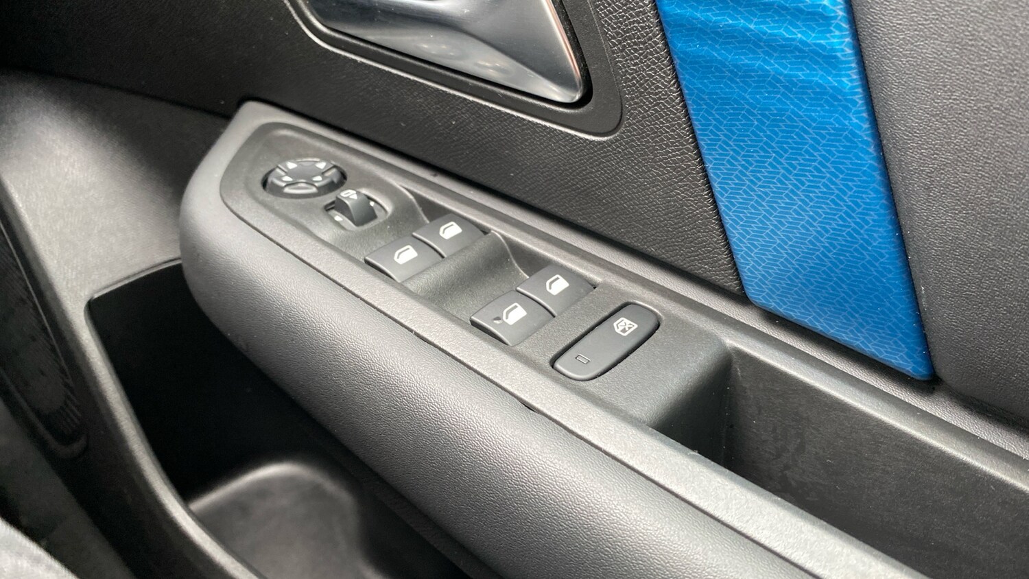 Used Citroen C4 2023 for sale - 76887916: Photo 23