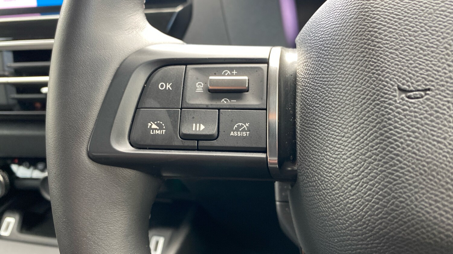 Used Citroen C4 2023 for sale - 76887916: Photo 24