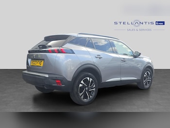 Used Peugeot 2008 2023 for sale - 79603100: Photo