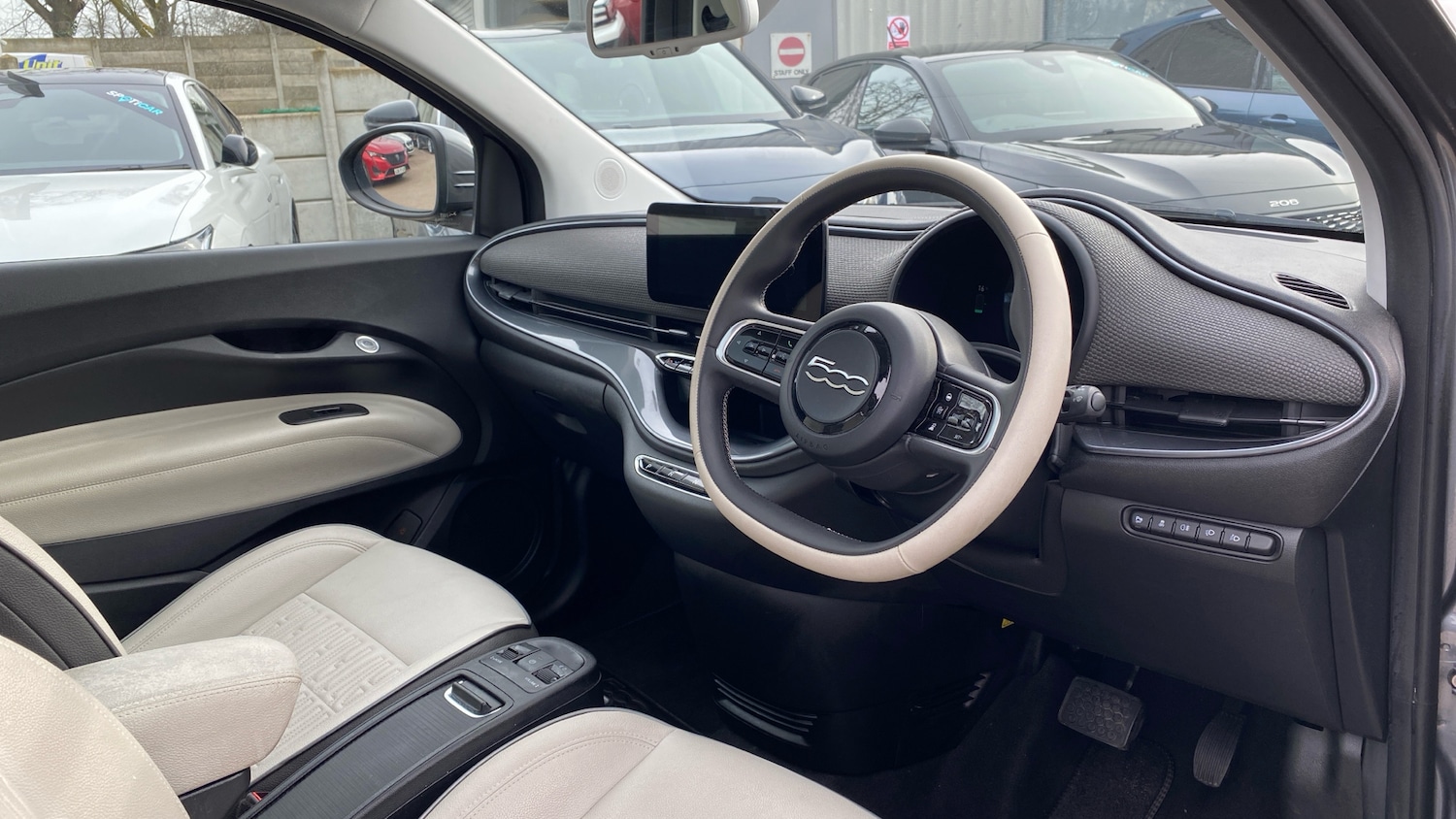 Used Fiat 500e 2022 for sale - 77551345: Photo 11