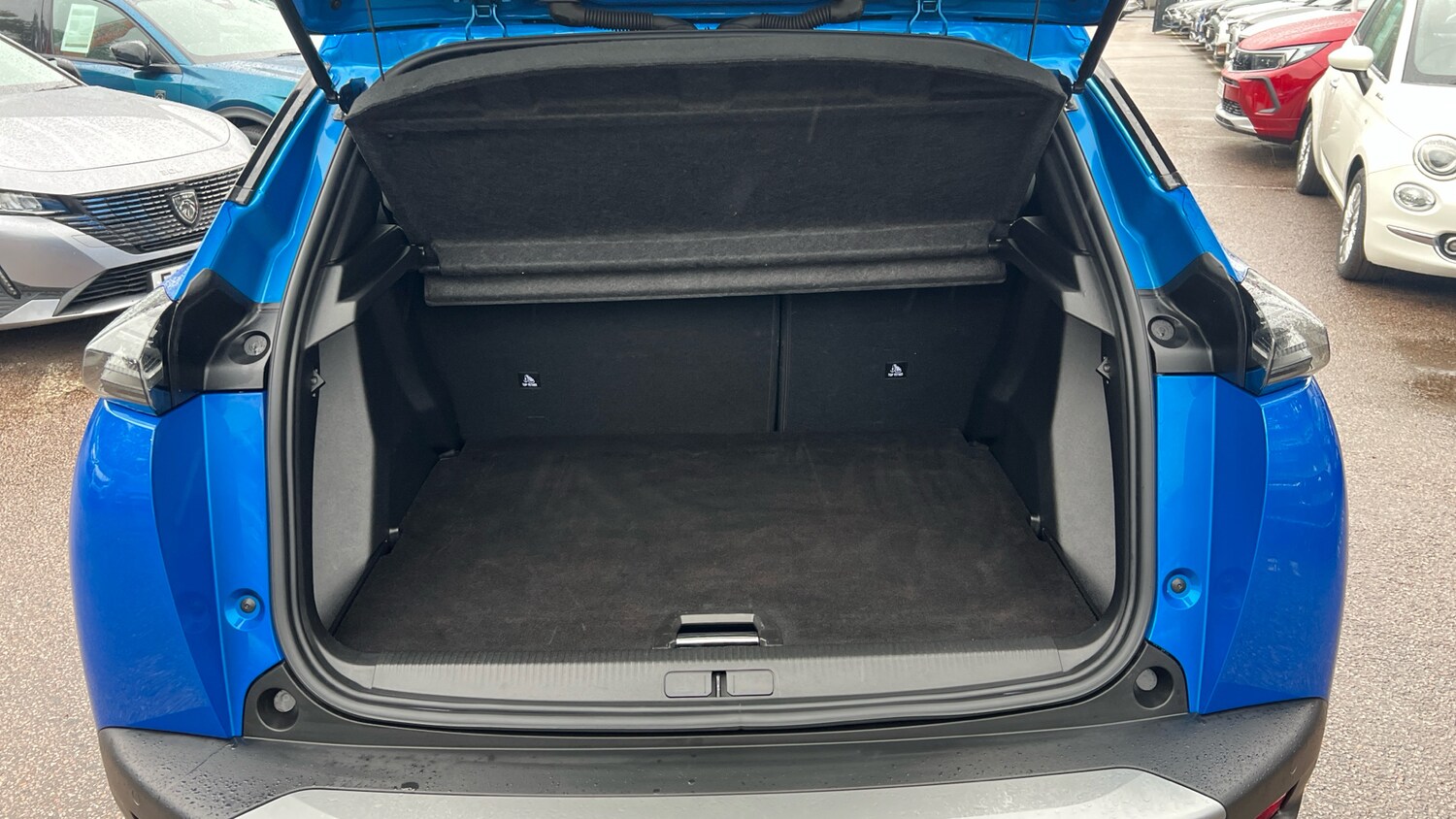 Used Peugeot 2008 2023 for sale - 76086019: Photo 19