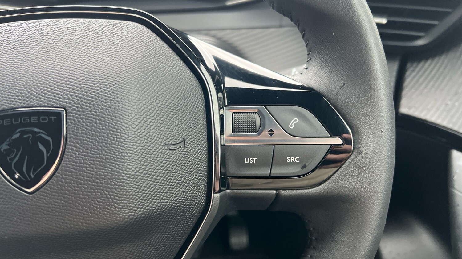 Used Peugeot 2008 2023 for sale - 76086019: Photo 24