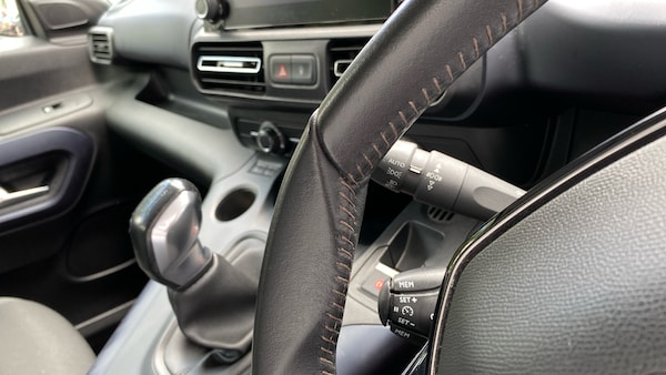 Used Peugeot Rifter 2020 for sale - 75233865: Photo 31