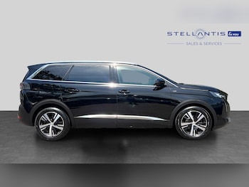 Used Peugeot 5008 2023 for sale - 79063201: Photo