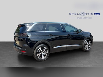 Used Peugeot 5008 2023 for sale - 79063201: Photo