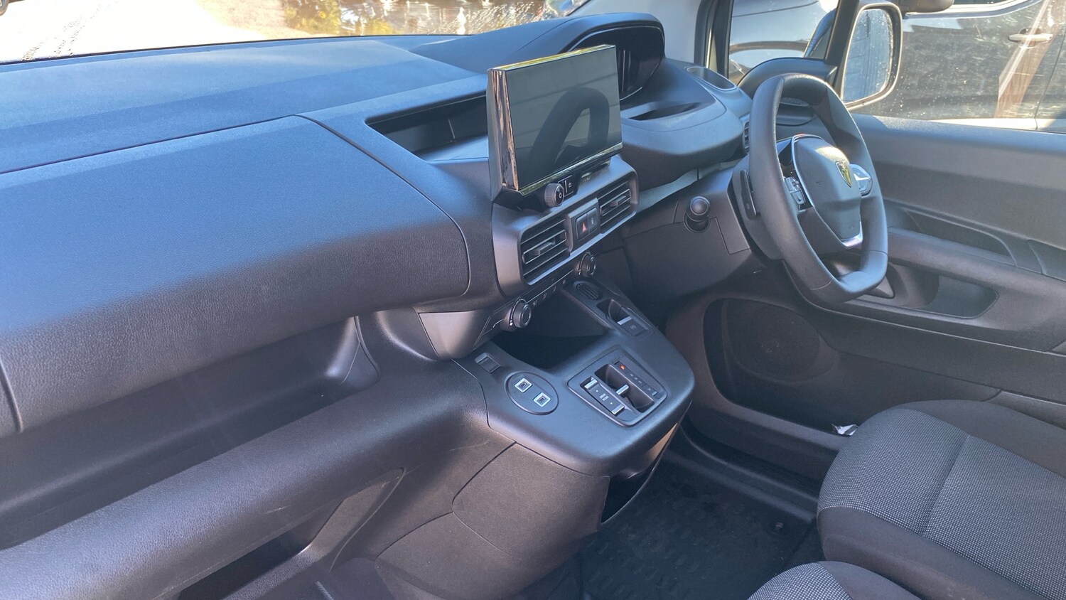 Used Peugeot Partner 2024 for sale - 76608960: Photo 12