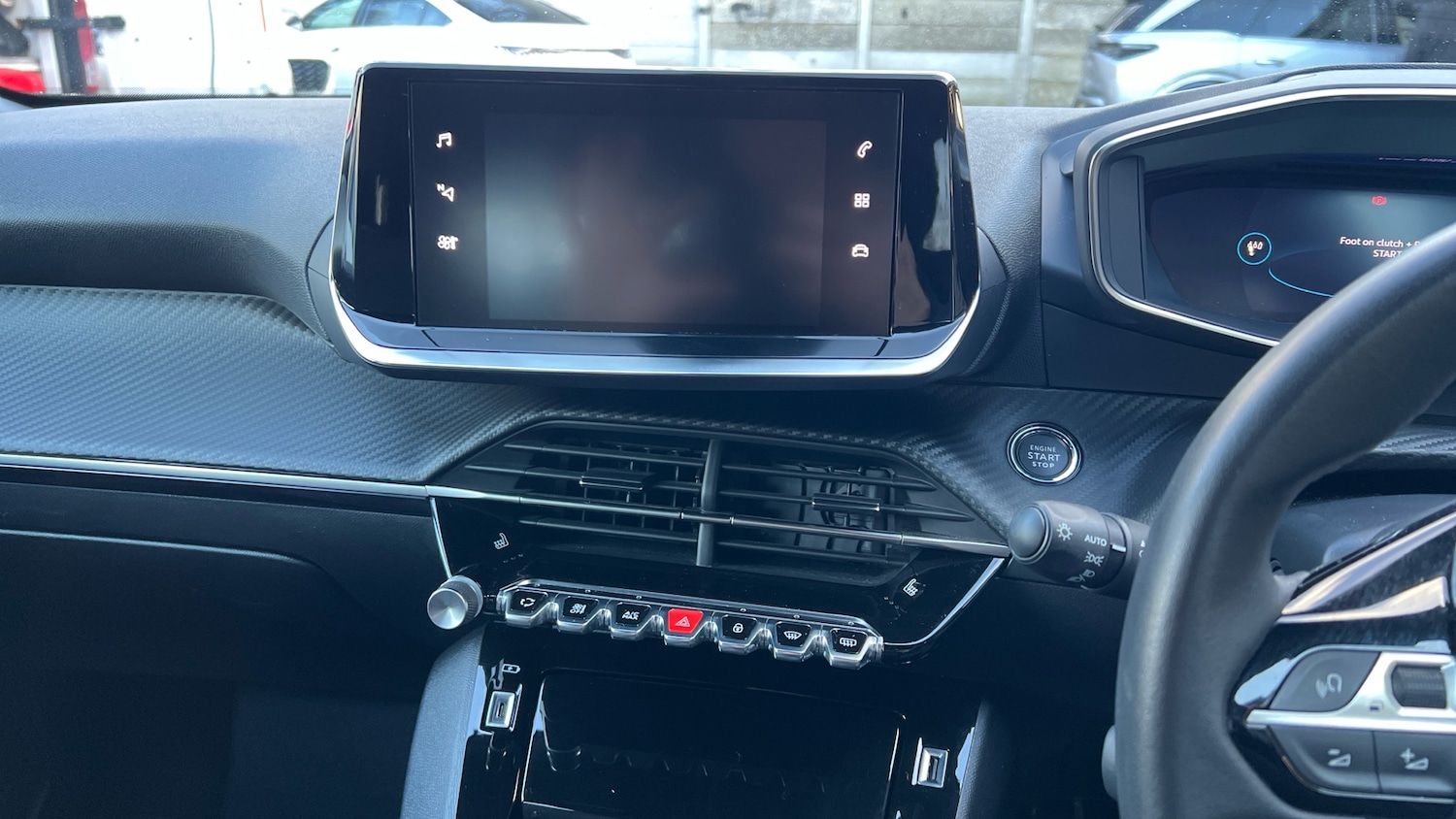 Used Peugeot 2008 2022 for sale - 76690695: Photo 11