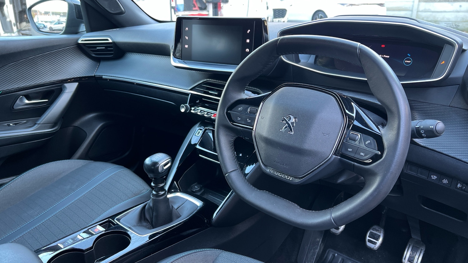 Used Peugeot 2008 2022 for sale - 76690695: Photo 12
