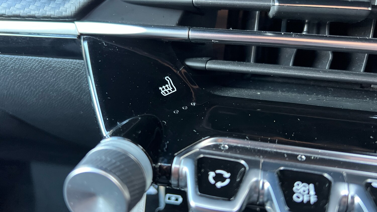 Used Peugeot 2008 2022 for sale - 76690695: Photo 30