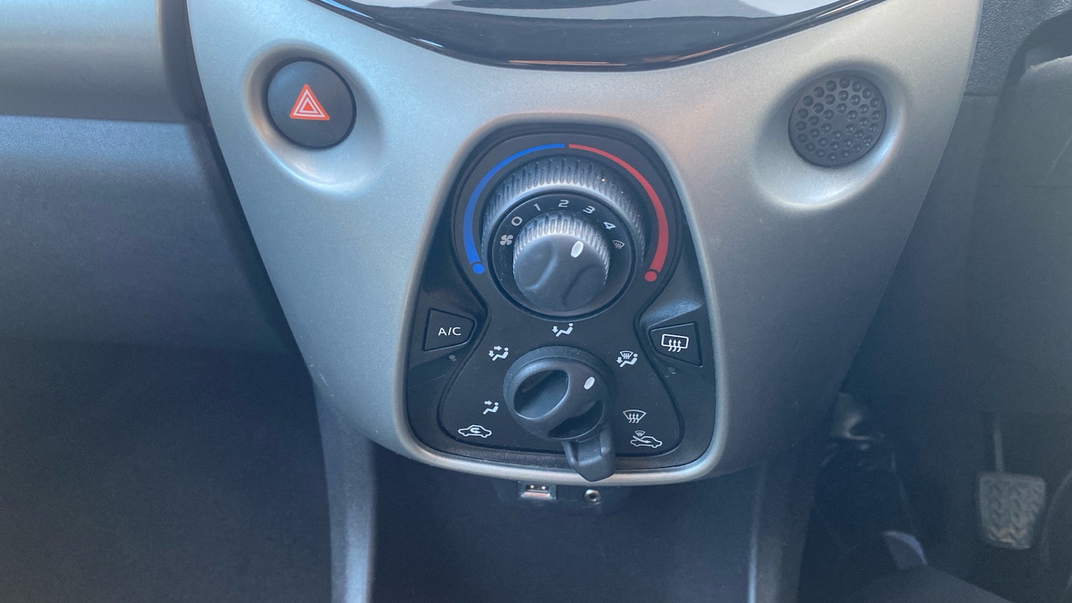 Used Peugeot 108 2017 for sale - 77397017: Photo 20