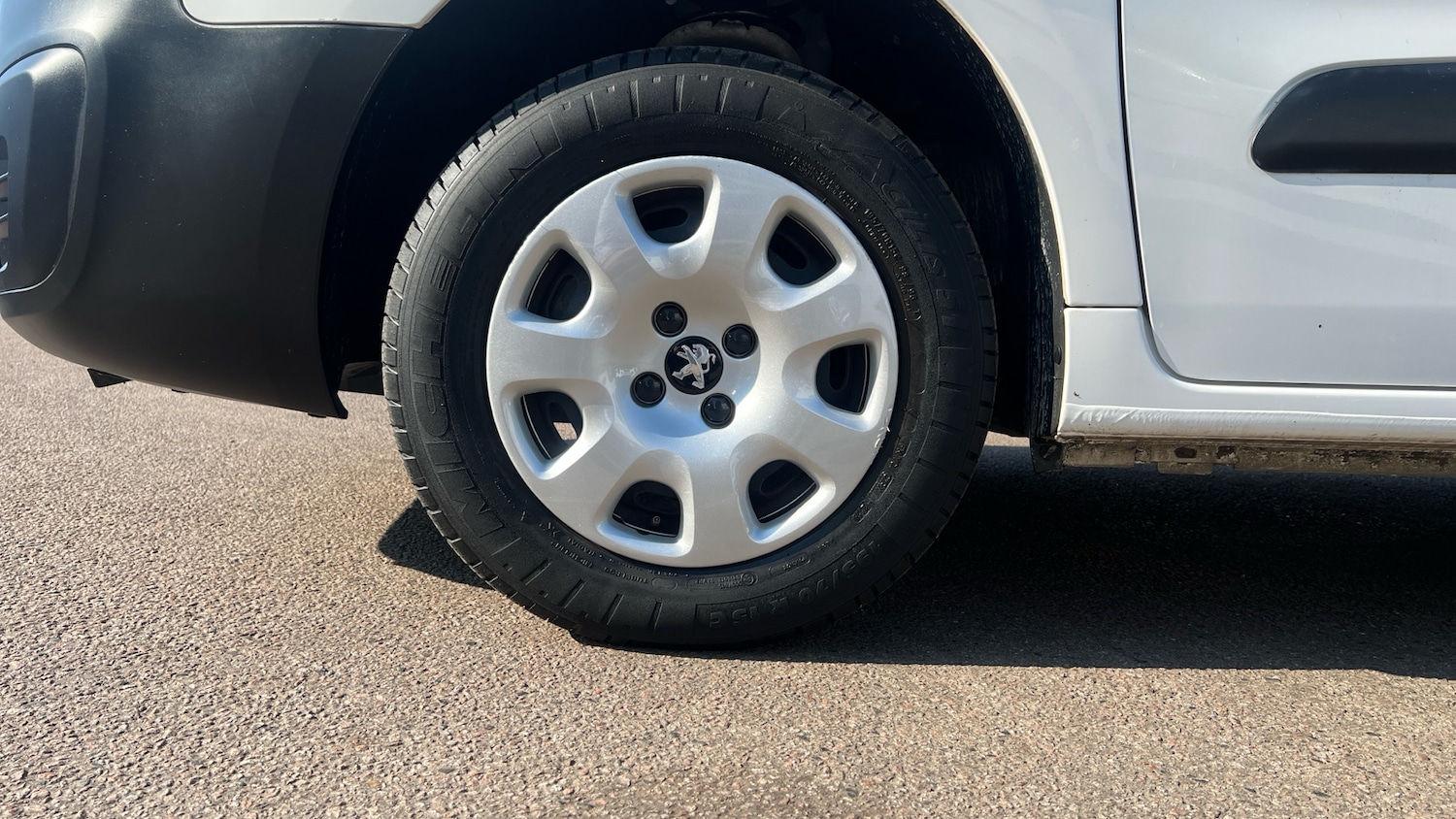 Vehicle 14