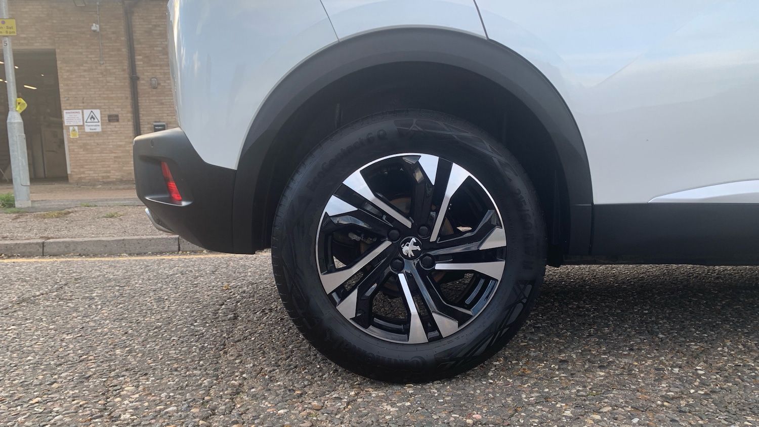 Used Peugeot 2008 2023 for sale - 76586419: Photo 16