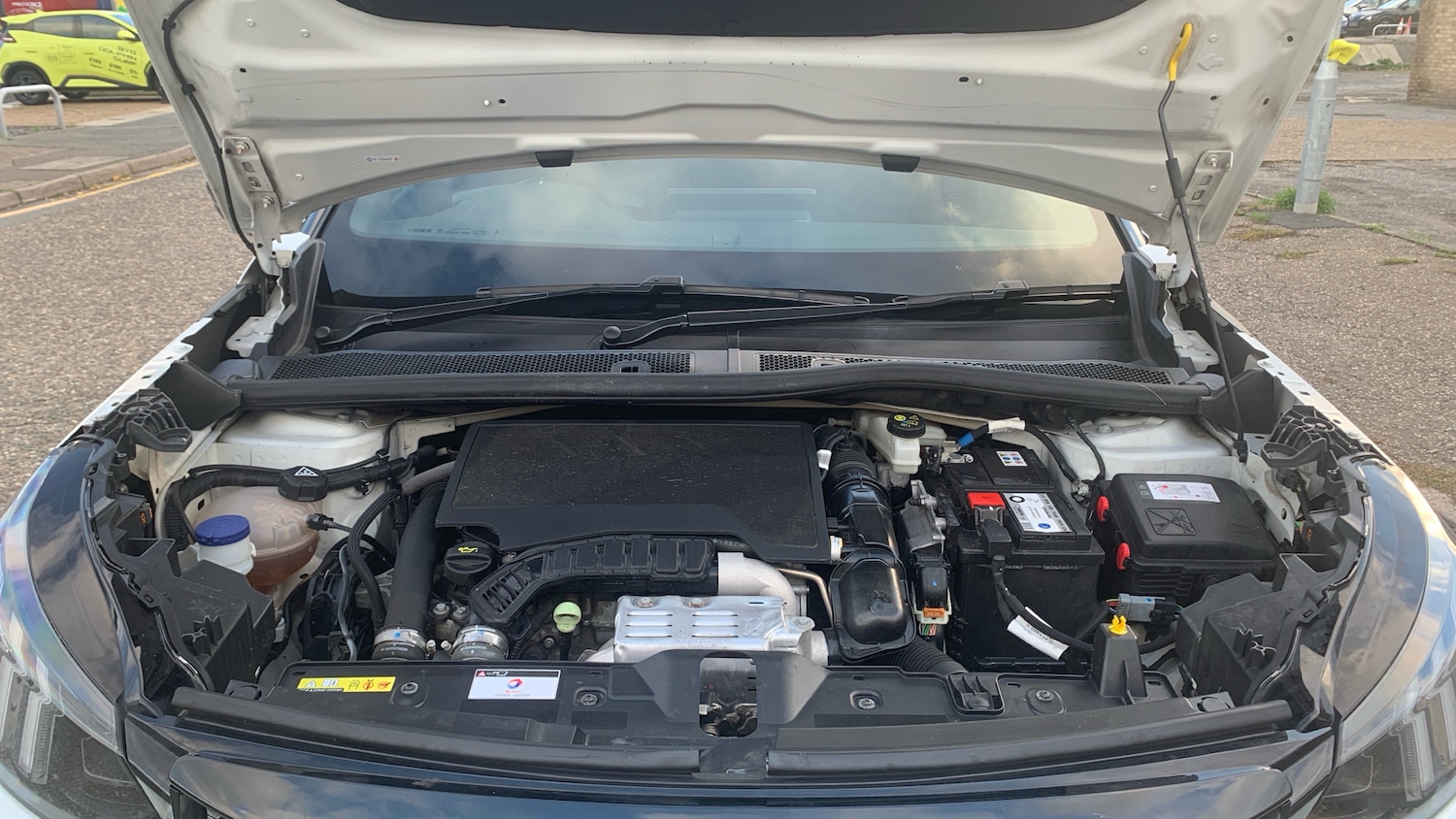 Used Peugeot 2008 2023 for sale - 76586419: Photo 18