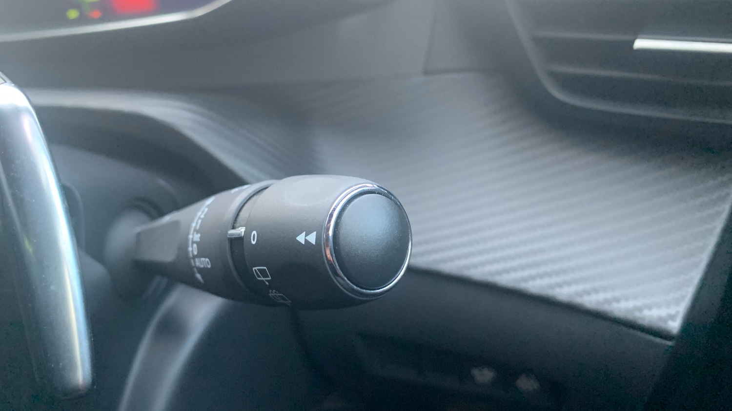 Used Peugeot 2008 2023 for sale - 76586419: Photo 28