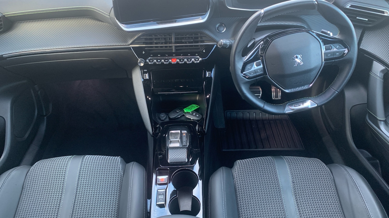 Used Peugeot 2008 2023 for sale - 76586419: Photo 4