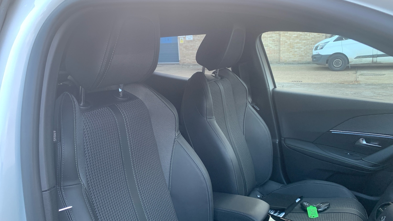 Used Peugeot 2008 2023 for sale - 76586419: Photo 42